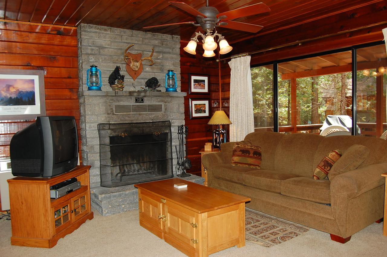 Chalet 35 Cubbys Den Wawona